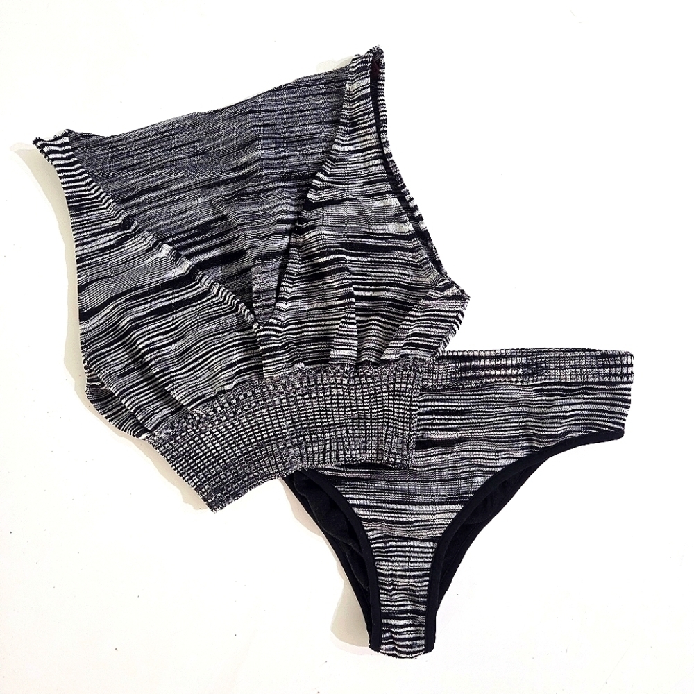 MISSONI MARE Luxury Striped Black and White Swimsuit Size 40 Small